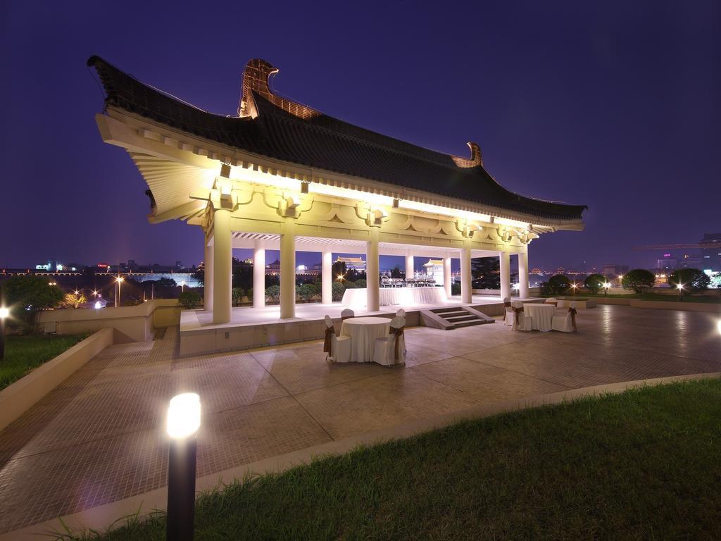 Xi'An Dajing Castle Hotel Bell Tower & Yongning Gate Exterior foto